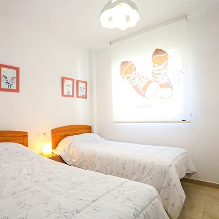 Golden Pineda C 4 A - Only Families Apartment La Pineda